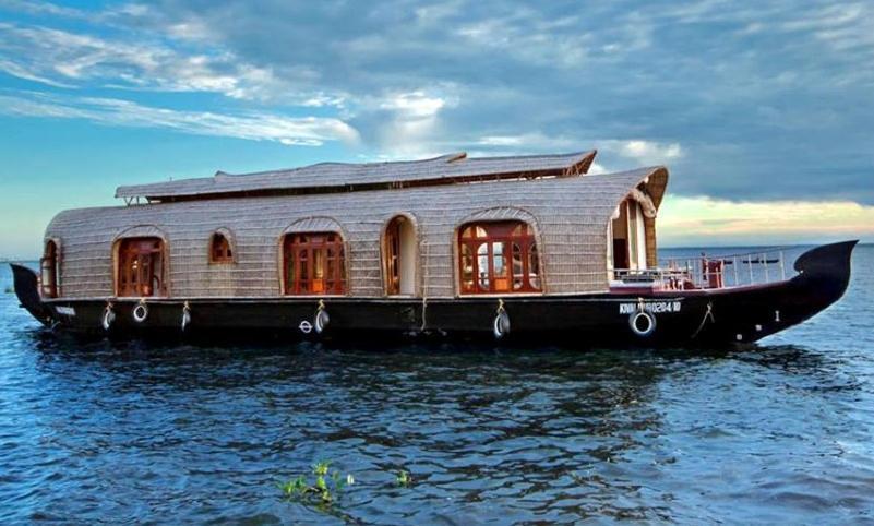 Aqua Castle Houseboat - By Aqua Jumbo Houseboats Hotel Alappuzha ภายนอก รูปภาพ