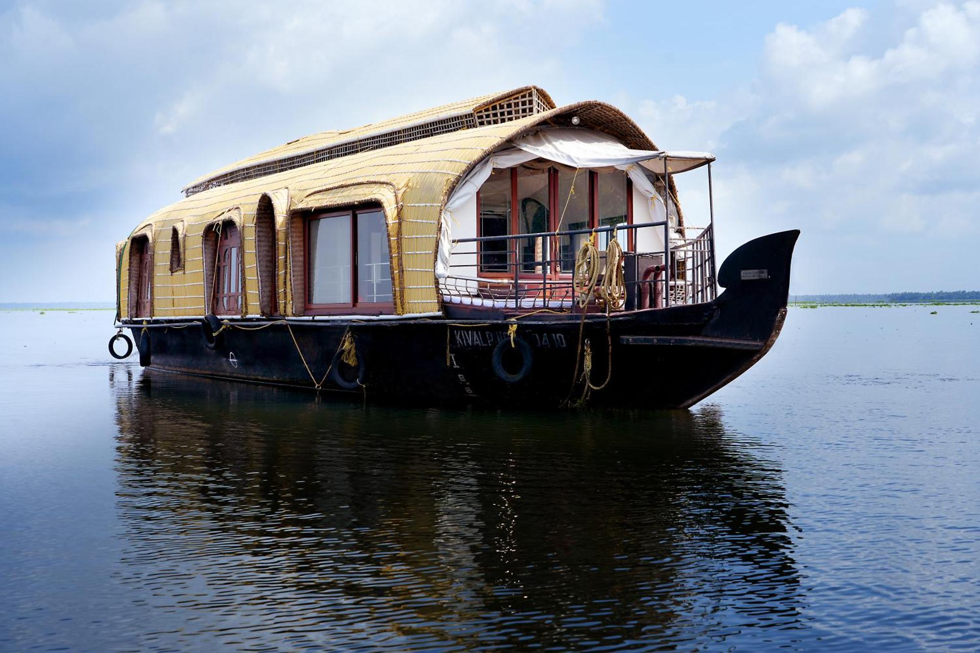 Aqua Castle Houseboat - By Aqua Jumbo Houseboats Hotel Alappuzha ภายนอก รูปภาพ